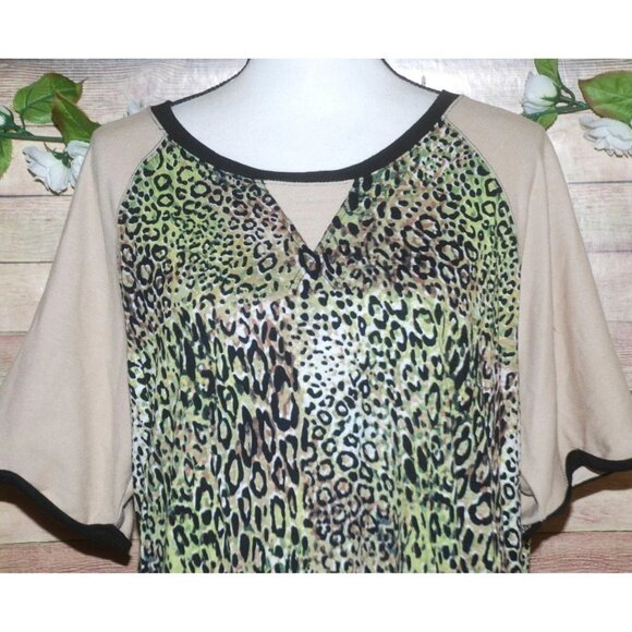Cato Est. 1946 Green Leopard Print T-Shirt Top Size XL Stretch Short Sleeve - Picture 2 of 10